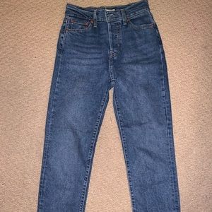 Levi’s High Rise Wedgie Straight Jeans